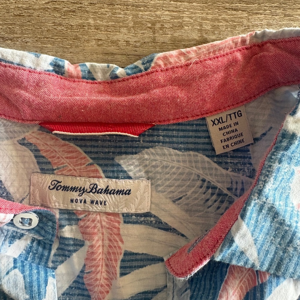 Tommy Bahama Shirt Men XXL Button Down Nova Wave Reverse Print Leaf Short Sleeve - Picture 4 of 8